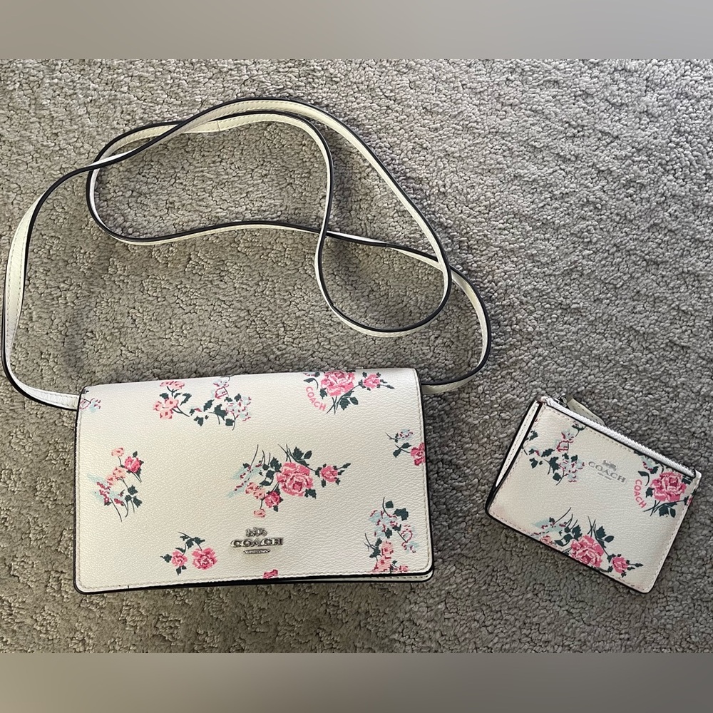Beautiful Coach crossbody bag and matching coin purse